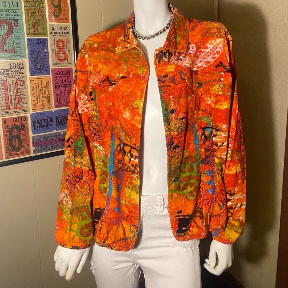 graffiti button up